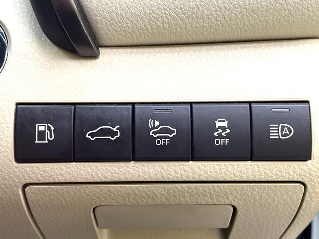 �y�g���^�Z�[�t�e�B�Z���X�z���s���ɑO���̎ԗ�����F�����A�Փ˂������Ȏ��͌x��ƃu���[�L�ŏՓˉ���Ɣ�Q�y�����A�V�X�g�B�����S�Ƀh���C�u�����y���݂��������܂��B