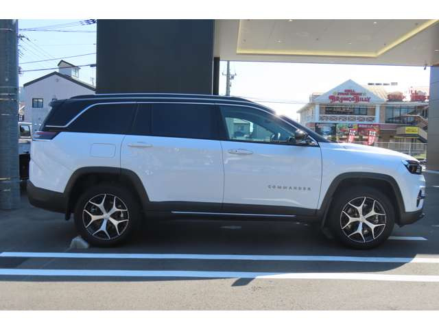 コマンダー2.0 リミテッド ディーゼル 4WD