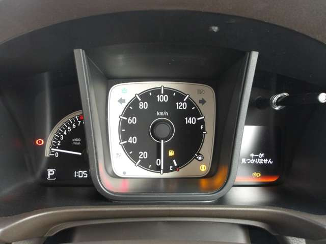 「HONDAの旗」と「沢山のHONDA車」が見えてきたら、弊社「田中自動車販売」です!