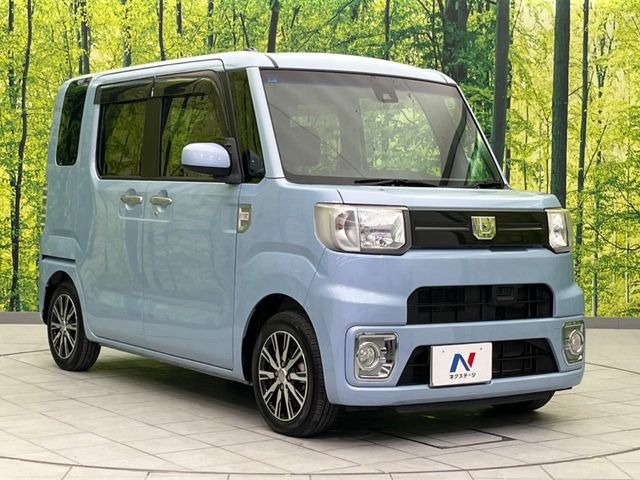 高透明度のガラス皮膜で撥水はもちろん、上質なツヤ・光沢を実現。紫外線や酸性雨から大切な愛車を保護し、色あせ・劣化を防止。「弾スプラッシュコート」、「弾プリミッサコート」からお選びいただけます。