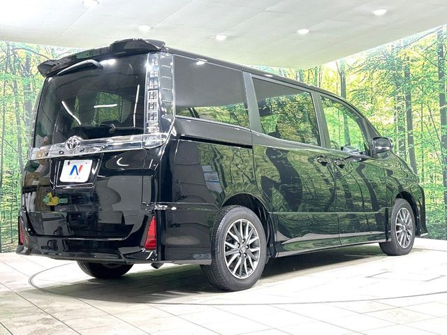 ☆全国のネクステージからお取り寄せが可能※!遠方の店舗に展示してあるクルマが気になる場合も、最寄りの店舗でご覧いただくことが可能です!是非私たちに要望をお聞かせください!※別途費用