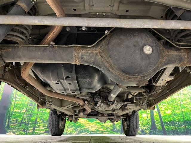 下回りがきれいなうちに、防錆加工の施工がオススメ。降雪地域はもちろん、沿岸部にお住いの方や、趣味でマリン・ウィンタースポーツをされる方にご好評いただいております。