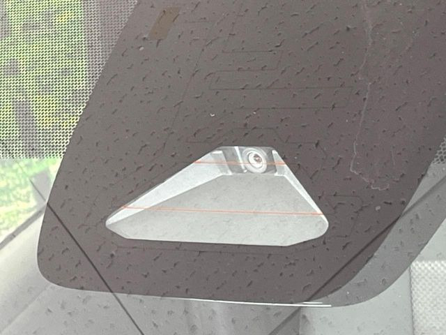 �y�g���^�Z�[�t�e�B�Z���X�z���s���ɑO���̎ԗ�����F�����A�Փ˂������Ȏ��͌x��ƃu���[�L�ŏՓˉ���Ɣ�Q�y�����A�V�X�g�B�����S�Ƀh���C�u�����y���݂��������܂��B