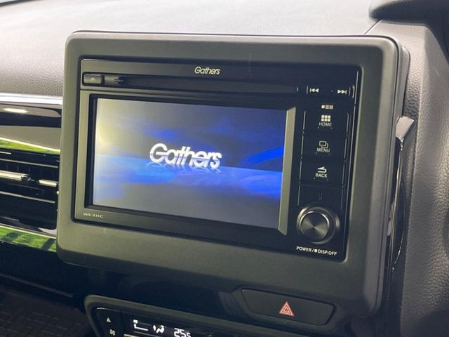 【純正ディスプレイオーディオ】視認性が高いディスプレイオーディオを装備♪操作性も良好で直感的なソース選択が可能です。