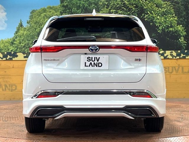 安心の最長10年・走行無制限保証(有償)をご用意。保証内容も充実はもちろん、無料点検&オイル交換や、年中無休の全国・24時間ロードサービスも付帯されておりますのでご安心下さい。