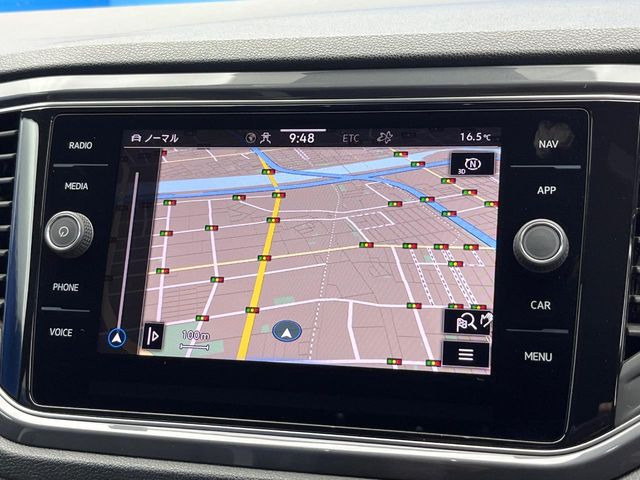 �������i�r:��̊��̂���i�r�́A����������ԓ������o���Ă���܂��B�I�[�f�B�I�@�\���[�����Ă���܂��̂ŁA�^�]�����y���߂܂���