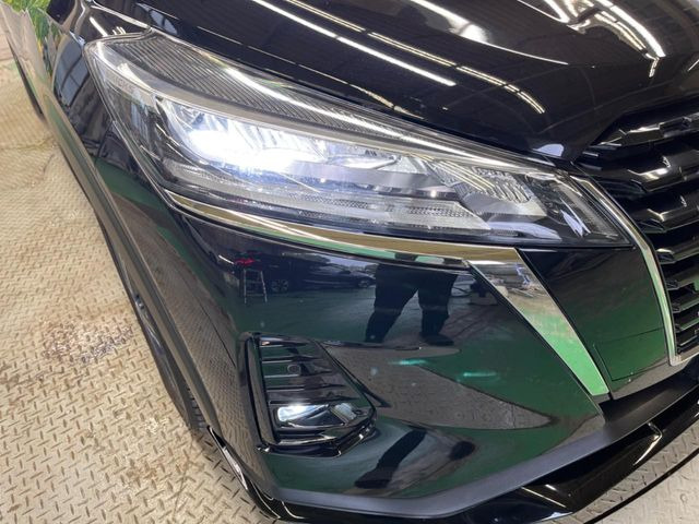 �yLED�w�b�h���C�g�z���V����ԑ��s�����ǍD�Ȏ��E���m�ۂ����S���ĉ^�]�ł��鍂�P�xLED�w�b�h���C�g�𑕔�!�_�����x�������A����d�͂��}�����Ă��܂��B