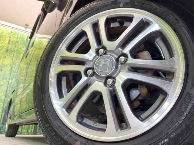 【純正14インチアルミホイール】外観にマッチした純正アルミホイールを装着しております。各種社外アルミホイールや、スタッドレスタイヤも取扱いしております。是非ご相談ください♪