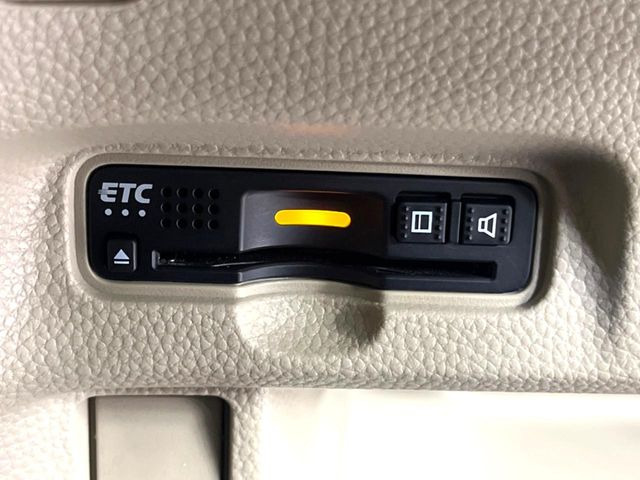 【ETC】高速道路の料金所をストレスなく通過!話題のスポットやサービスエリアに多い「スマートIC」利用時は必須のアイテムです。当店でセットアップを実施、ご納車当日からすぐにご利用いただけます!