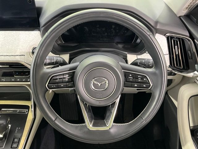 �y�����v�����X�e�A�����O�z�㎿�Ȋv���g�p���邱�ƂŁA��ɂ����������݂ƂĂ��^�]���₷���n���h���ł���