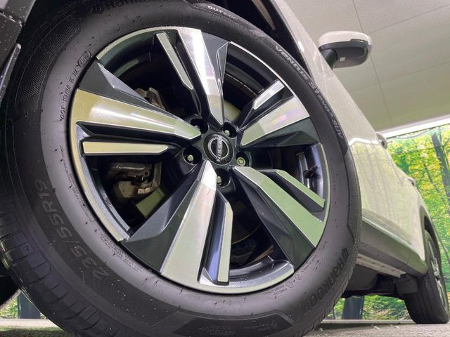 �y����19�C���`�A���~�z�C�[���z�O�ςɃ}�b�`���������A���~�z�C�[���𑕒����Ă���܂��B�e��ЊO�A���~�z�C�[����A�X�^�b�h���X�^�C�����戵�����Ă���܂��B���񂲑��k����������