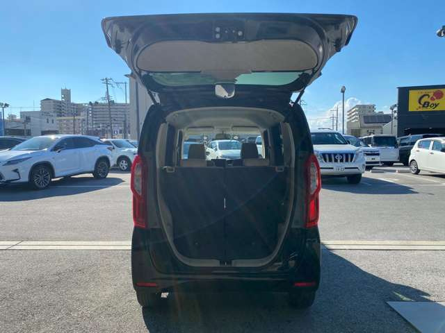彦根インターからお車で3分とアクセス便利!近くには有名観光地の彦根城もありますので、観光と合わせてのご来店も良いですね♪活気溢れる自慢のスタッフがお客様のご来店をお待ちしております!