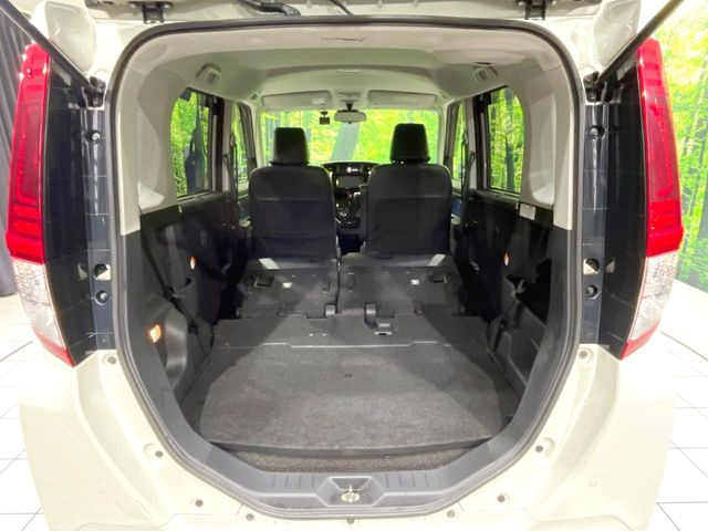 普段のお買い物や通勤、送迎等に十分な荷室スペースを確保しております。セカンドシートを倒すと、大きな荷物の積載も可能です♪