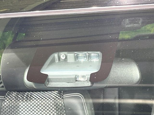 �y�g���^�Z�[�t�e�B�Z���X�z���s���ɑO���̎ԗ�����F�����A�Փ˂������Ȏ��͌x��ƃu���[�L�ŏՓˉ���Ɣ�Q�y�����A�V�X�g�B�����S�Ƀh���C�u�����y���݂��������܂��B