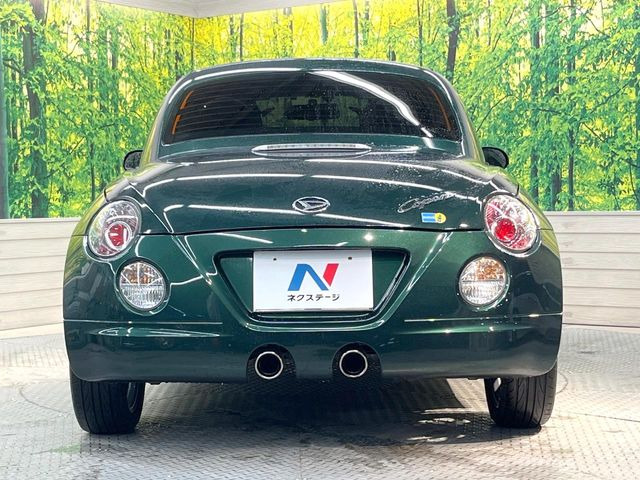 安心の最長10年・走行無制限保証(有償)をご用意。保証内容も充実はもちろん、無料点検&オイル交換や、年中無休の全国・24時間ロードサービスも付帯されておりますのでご安心下さい。