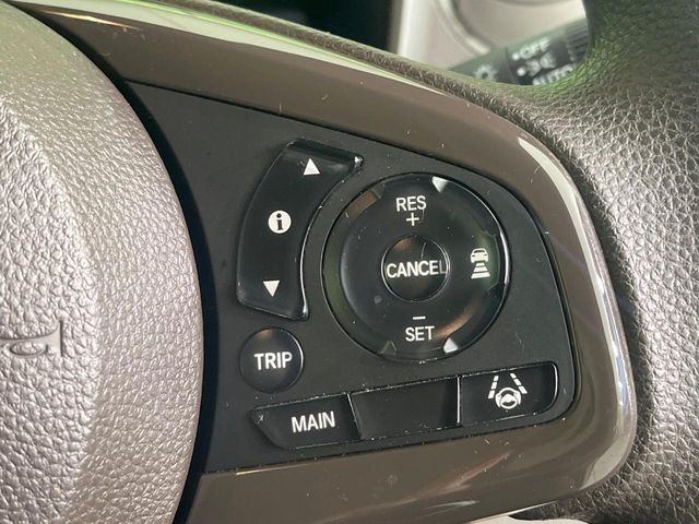 �y�A�_�v�e�B�u�N���[�Y�R���g���[���z�������H�ł̒��������s���y��!!�����ő��x��ۂN���[�Y�R���g���[�����A�Փˌy���V�X�e���ƘA�g���A�O���̎ԗ������m���ĎԊԂ�ۂ悤�ɑ��x���߂��Ă���܂�!!