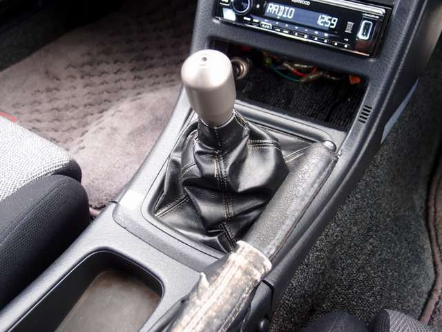 走行104,805kmタイミングベルト交換/BLTZタワーバー/ブレンボキャリパー/前後スリットローター/MOMOステアリング/ニスモダクト/ニスモシフトノブ/ニスモオイルキャップ/RECAROシート