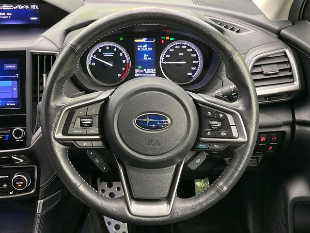 �y�����v�����X�e�A�����O�z�㎿�Ȋv���g�p���邱�ƂŁA��ɂ����������݂ƂĂ��^�]���₷���n���h���ł���