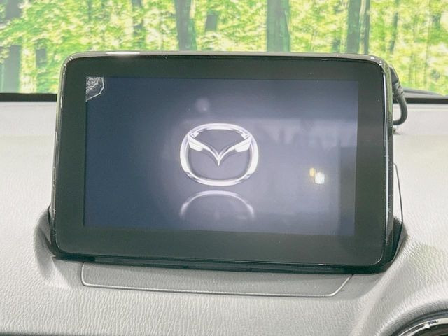 �y�}�c�_�R�l�N�g�i�r�z�ԓ��̕��͋C�Ƀ}�b�`������̌^�^�C�v�̃i�r�B�e����q�ݒ��Bluetooth�Đ����A�l�X�ȋ@�\���y���߂܂��B�����I�ȃ_�C�������삪�\�ŁA�g��������ǍD�ł��B