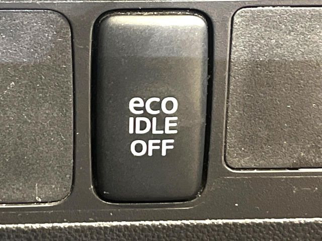 �y�A�C�h�����O�X�g�b�v�z�ԐM����a�؂Œ�Ԃ����ۂɃG���W�����~���A���ʂȔR���̏����}���܂��B�R��������ی�ɂȂ���@�\��G���W���̓u���[�L�𗣂��΍Ďn�����܂��B