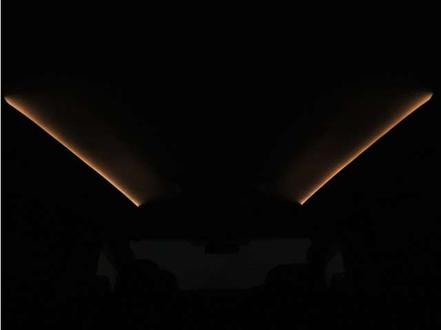 夜間に室内を照らしてくれるルームライトです