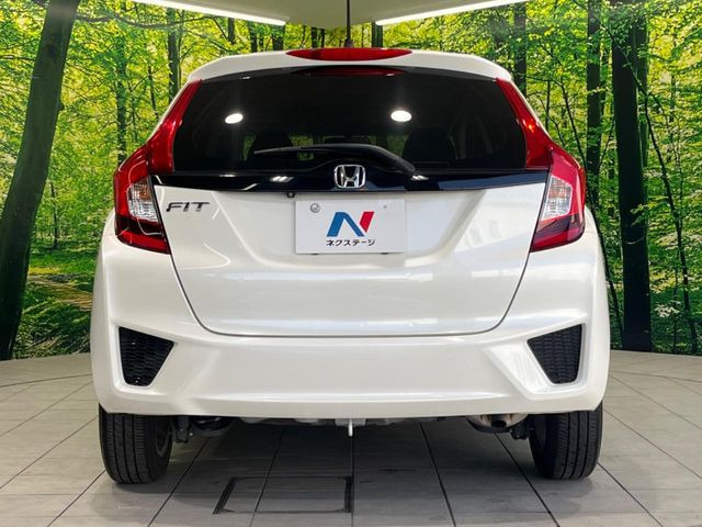 安心の最長10年・走行無制限保証(有償)をご用意。保証内容も充実はもちろん、無料点検&オイル交換や、年中無休の全国・24時間ロードサービスも付帯されておりますのでご安心下さい。