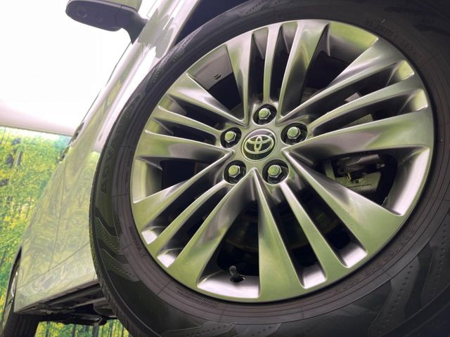 �y����18�C���`�A���~�z�C�[���z�O�ςɃ}�b�`���������A���~�z�C�[���𑕒����Ă���܂��B�e��ЊO�A���~�z�C�[����A�X�^�b�h���X�^�C�����戵�����Ă���܂��B���񂲑��k����������