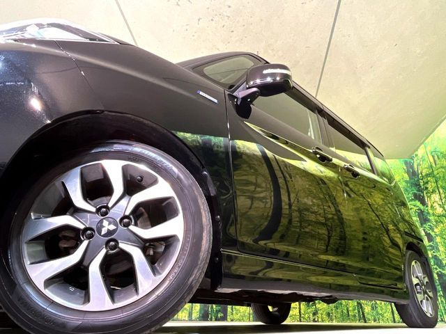 �y����15�C���`�A���~�z�C�[���z�O�ςɃ}�b�`���������A���~�z�C�[���𑕒����Ă���܂��B�e��ЊO�A���~�z�C�[����A�X�^�b�h���X�^�C�����戵�����Ă���܂��B���񂲑��k����������