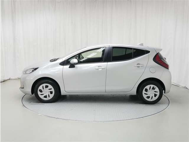 アクア1.5 G E-Four 4WD