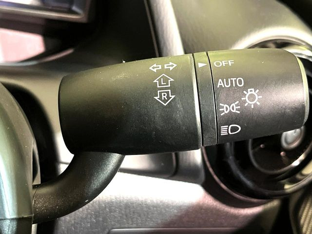 �y�I�[�g���C�g�z����̖��邳�ɉ����Ď����Ńw�b�h���C�g�̓_���E�������ł���@�\�ł�!���C�g�̕t���Y��E�����Y��Ȃǂ������Ȃ�A�J�̓���[���̑��s�����S!�g���l���ʉߎ����֗��ł��ˁ�