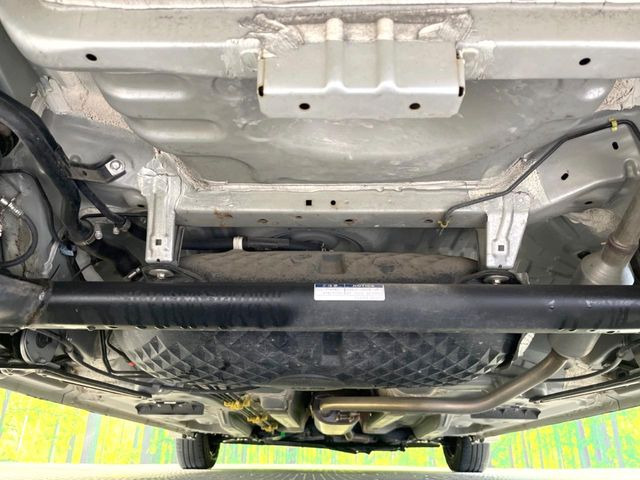 下回りがきれいなうちに、防錆加工の施工がオススメ。降雪地域はもちろん、沿岸部にお住いの方や、趣味でマリン・ウィンタースポーツをされる方にご好評いただいております。