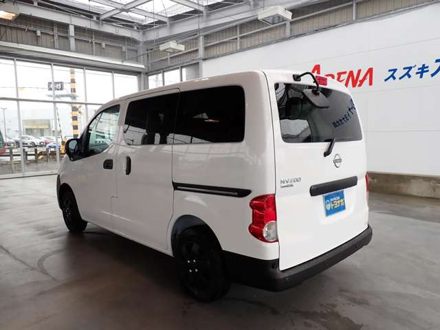 ��2025�N2���A�g���i�K�̓L�����s���O�J�[�̔��̊�����ЃC���e�O�����l��NV200�x�[�X�̃L�����s���O�J�[�̔��̋Ɩ���g���������܂�����