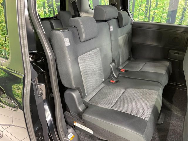 ���i���ȃI���W�i���t���A�}�b�g���I�v�V�����ɂĂ��p�ӂ��Ă���܂��B���D���ȃf�U�C����J���[�����Ԃɍ��킹�đI��ł����������Ƃ��ł��܂���