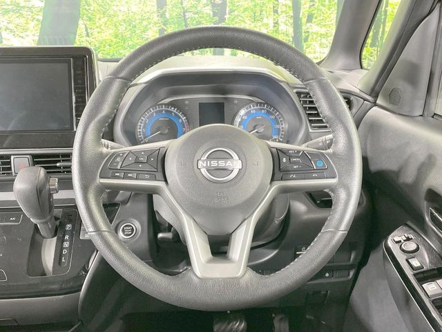 �y�����v�����X�e�A�����O�z�㎿�Ȋv���g�p���邱�ƂŁA��ɂ����������݂ƂĂ��^�]���₷���n���h���ł���