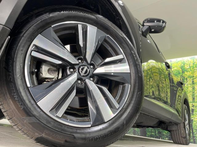 �y����19�C���`�A���~�z�C�[���z�O�ςɃ}�b�`���������A���~�z�C�[���𑕒����Ă���܂��B�e��ЊO�A���~�z�C�[����A�X�^�b�h���X�^�C�����戵�����Ă���܂��B���񂲑��k����������