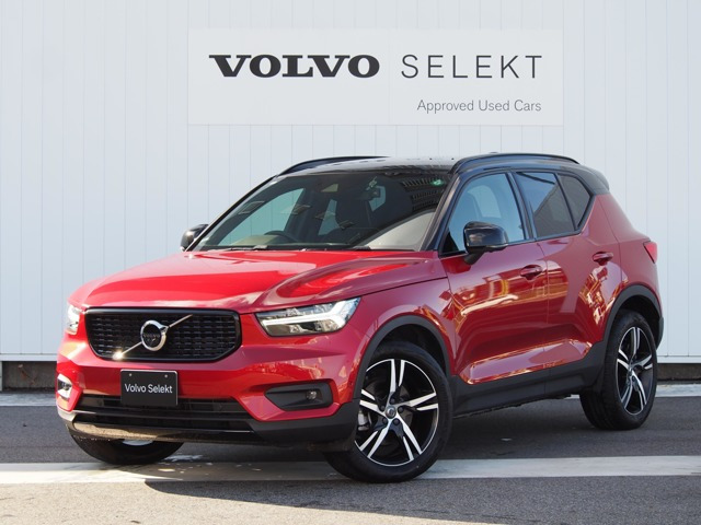 XC40B4 AWD Rデザイン 4WD