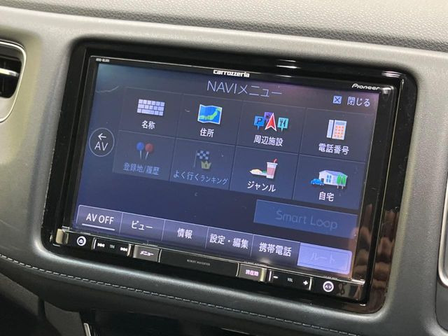 【大画面ナビ】人気の大型8インチナビを装備。存在感のある大画面はインパクト大!ナビ利用時のマップ表示は見やすく、テレビやDVDは臨場感がアップ!いつものドライブがグッと楽しくなります♪