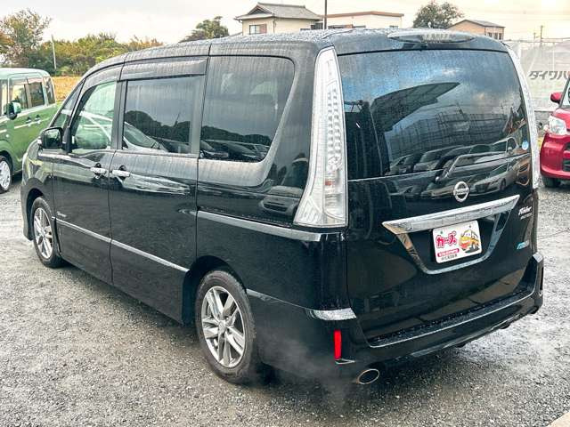 当店では軽自動車から普通車まで幅広くオールメーカーの車種・色・グレードを豊富に揃えております。