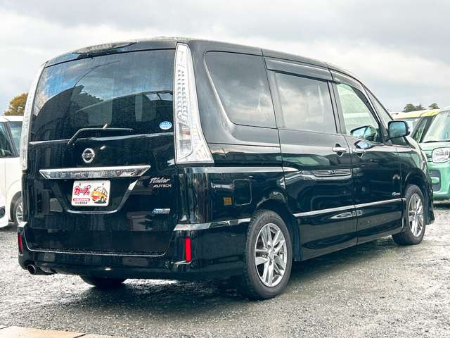 お車のご購入からオイル交換・整備・車検・任意保険・修理・鈑金何でもお任せ下さい!親切・丁寧にご対応致します♪