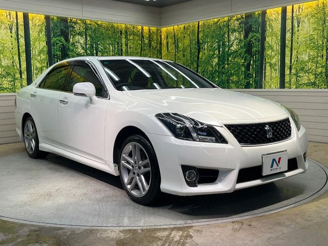 高透明度のガラス皮膜で撥水はもちろん、上質なツヤ・光沢を実現。紫外線や酸性雨から大切な愛車を保護し、色あせ・劣化を防止。「弾スプラッシュコート」、「弾プリミッサコート」からお選びいただけます。