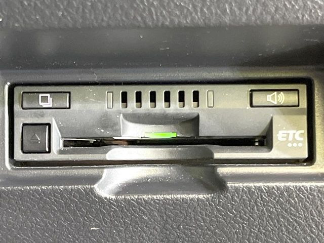 【ETC】高速道路の料金所をストレスなく通過!話題のスポットやサービスエリアに多い「スマートIC」利用時は必須のアイテムです。当店でセットアップを実施、ご納車当日からすぐにご利用いただけます!