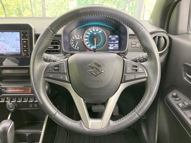 ステアリングも使用感が少なく、きれいな状態となっております♪