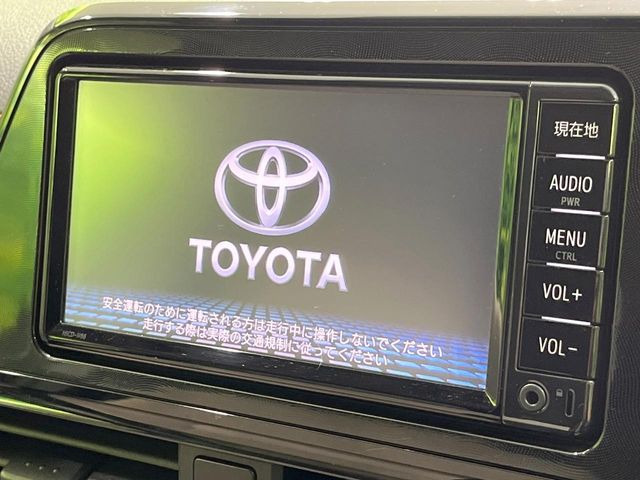 �y�����i�r�z�l�C�̏����i�r�𑕔����Ă���܂��B�i�r�̎g���₷���͂������A�I�[�f�B�I�@�\���[��!�L�����v�◷�s�͂������A�ʋ΂┃�����ȂǕ��i�̃h���C�u���y�����Ȃ�͂���