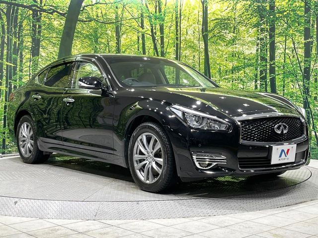 高透明度のガラス皮膜で撥水はもちろん、上質なツヤ・光沢を実現。紫外線や酸性雨から大切な愛車を保護し、色あせ・劣化を防止。「弾スプラッシュコート」、「弾プリミッサコート」からお選びいただけます。