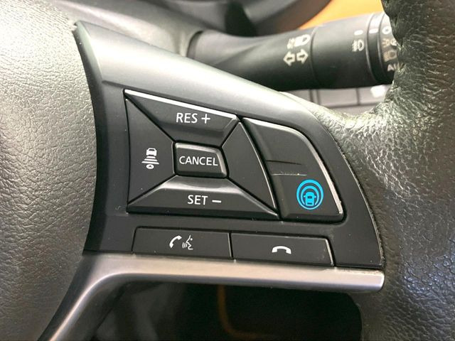 �y�v���p�C���b�g�z�������H�ł̒��������s���y��!!�a�؎��Ə��񑖍s�̃V�[���ŁA�A�N�Z���E�u���[�L�E�X�e�A�����O�������Ő��䂵�A�������^�]�̕��S���y�����Ă���܂���