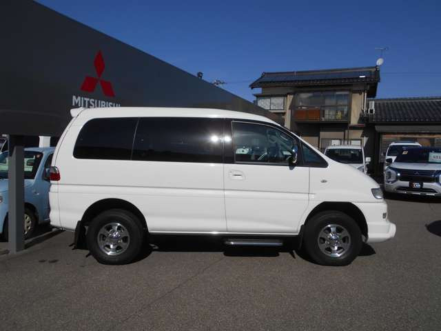 デリカスぺースギア3.0 アクティブフィールドエディション ハイルーフ 4WD