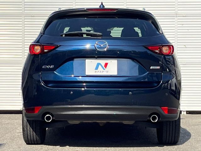 安心の最長10年・走行無制限保証(有償)をご用意。保証内容も充実はもちろん、無料点検&オイル交換や、年中無休の全国・24時間ロードサービスも付帯されておりますのでご安心下さい。