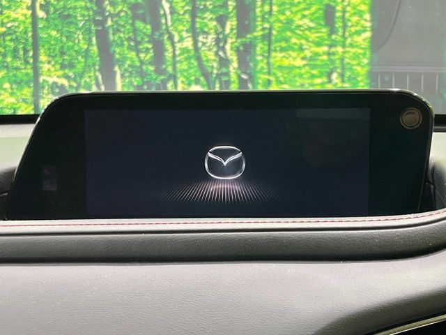 �y8.8�C���`�}�c�_�R�l�N�g�z�ԓ��̕��͋C�Ƀ}�b�`������^�̃f�B�X�v���C�B�X�}�z�ڑ��ł̃i�r�g�p��Bluetooth�Đ����A�l�X�ȋ@�\���y���߂܂��B�����I�ȃ_�C�������삪�\�ŁA�g��������ǍD�ł��B