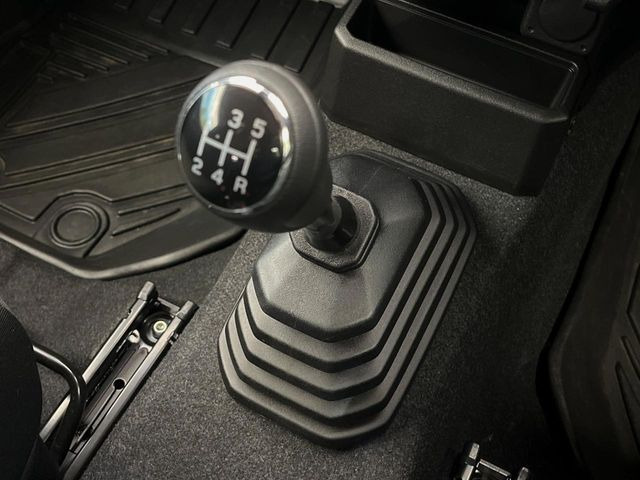 【フロア5速MT】走りの5速MT!!スポーティーな走行をお楽しみいただけます♪