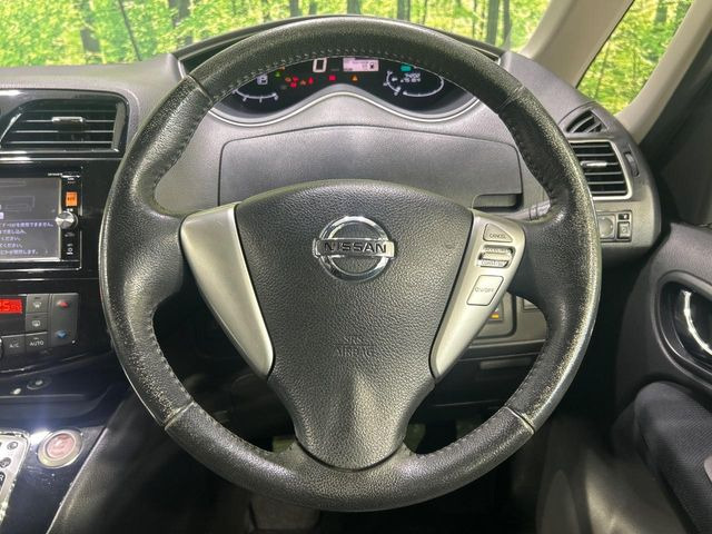 �y�����v�����X�e�A�����O�z�㎿�Ȋv���g�p���邱�ƂŁA��ɂ����������݂ƂĂ��^�]���₷���n���h���ł���